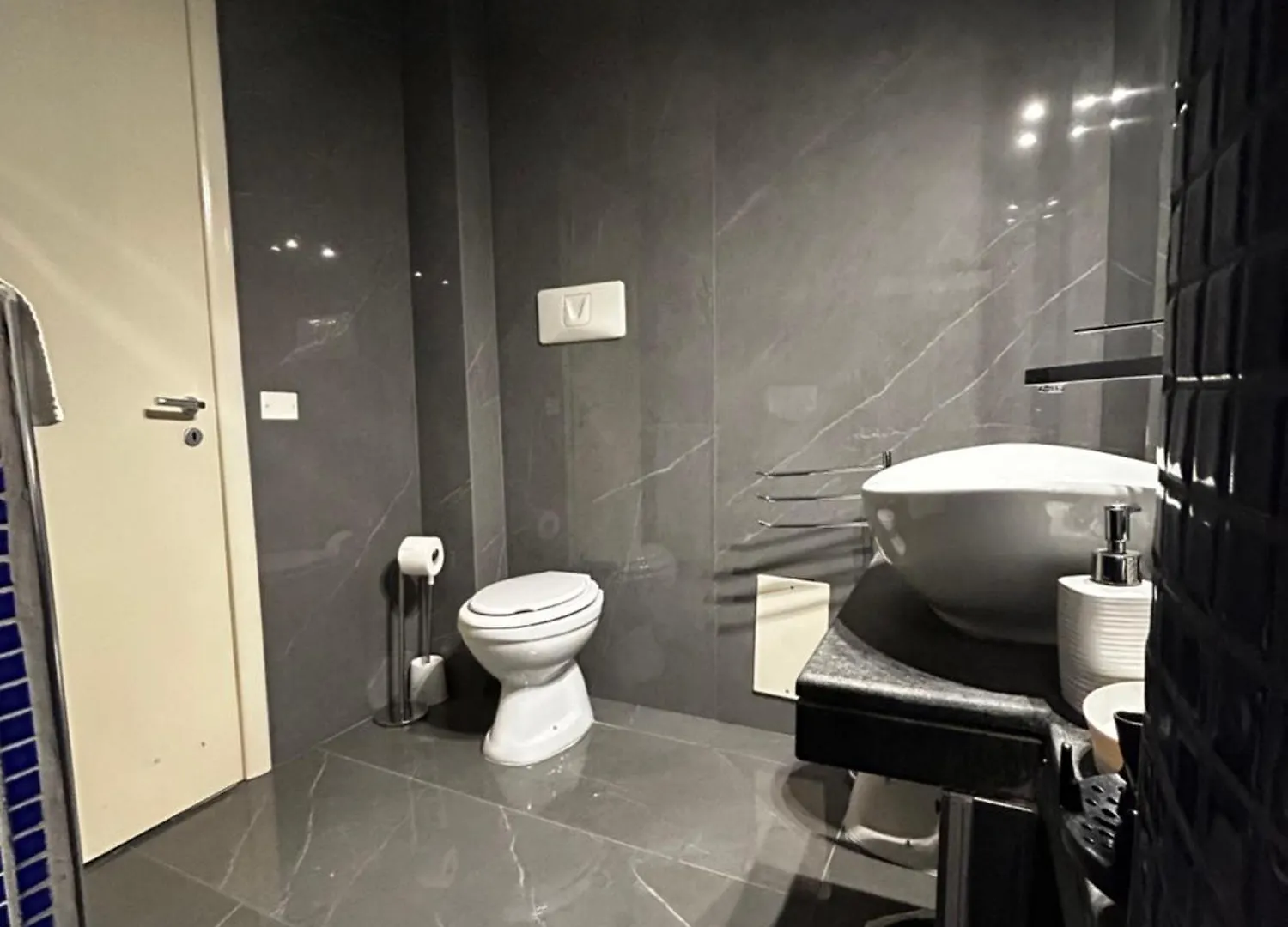 Wellness Hm Wellness Home By Dimorra Napoli 0*,  Italia
